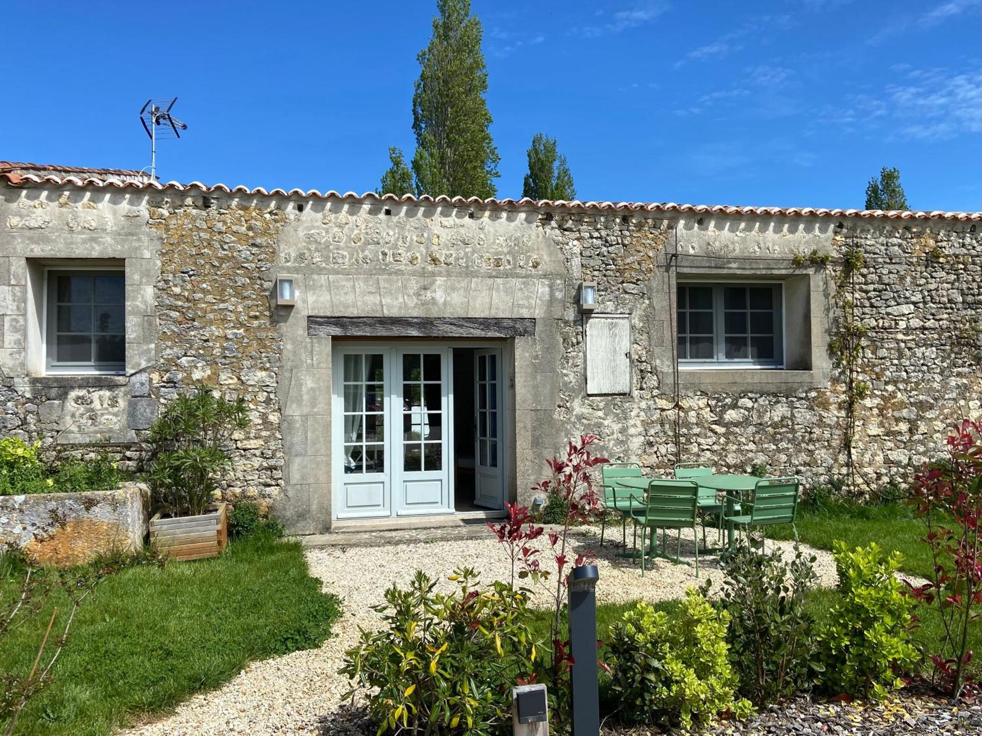 Chateau De Feusse Saint-Just-Luzac المظهر الخارجي الصورة
